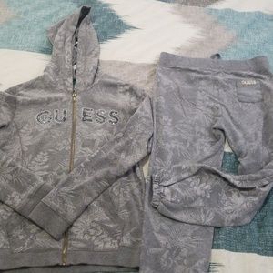Guess sweatpants set